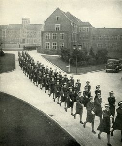 Kadetten auf dem Marsch, um 1943 von Cecil Beaton