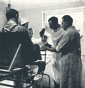 Genesungskrankenhaus - Verletzter Knöchel, 1941