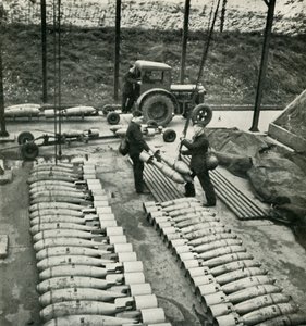 Vorbereitung auf den Überfall, ca. 1943