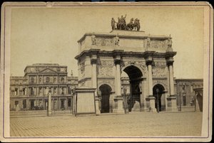 Frankreich, Île-de-France, Paris (75): Der Arc de Triomphe du Carrousel mit den Ruinen der Tuilerien von Charles & Fontaine Pierre (1762 1853) Percier