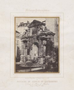 Brunnen im Jardin du Luxembourg (Grotte von Marie de Médicis) von Charles Marville