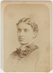 Carte de Visite von Lottie Grimke, ca. 1870 von Charles Milton Bell
