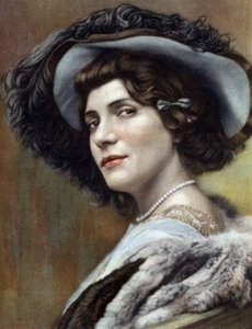 Französische Komikerin Eve Lavalliere (1866-1929) als Miquette im Stück "Miquette et sa mere" von Robert de Flers, Foto von Cheri Rousseau aus der französischen Zeitung "Le Theatre" vom 11. Dezember von Cheri Rousseau