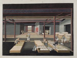 Das Verpacken und Versenden von Schalen und Tellern, Platte 12 aus einer Serie von zwölf, die den Herstellungsprozess von chinesischem Porzellan darstellen, 19. Jahrhundert von Chinese School