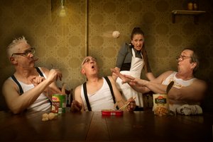 Familienessen Chaos von Christine von Diepenbroek