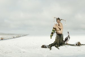 Nackter Narr Winterszene
