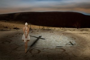Surrealer Zeitwüste von Christine von Diepenbroek