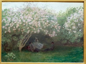 Flieder, graues Wetter (oder Die Rast unter dem Flieder) von Claude Monet