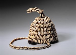 Hut (Muscheln und Knochen)
