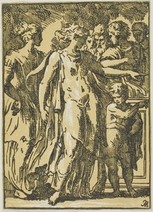 Eine Frau, ein Kind und Figuren um ein Podest
