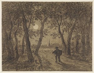 Mann, der bei Mondlicht aus einem Wald spaziert