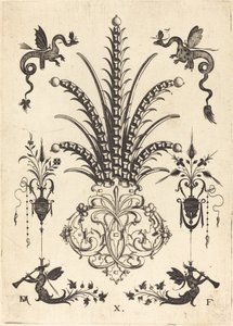 Brosche mit Tischsteinen, Drachen oben und geflügelten Monstern, die unten Hörner blasen
