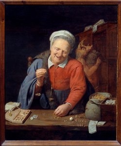 Der Goldwäger. Eine alte Frau wiegt Goldstücke auf einer kleinen Waage, während im Hintergrund ein Mann mit einem Eberkopf Säcke im Schrank verstaut. Gemälde von David III Ryckaert (1612-1661)