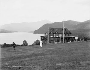 Lake Placid und Whiteface Mountain vom Stevens House, Adirondack Mountains, N.Y., ca. 1909