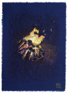 Nahes Feuer vor dem Feuerwerk