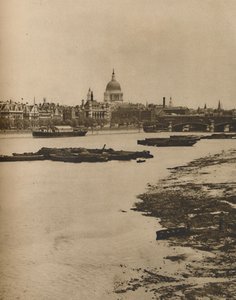 Ufer und Blackfriars von der Südseite der Waterloo-Brücke, ca. 1935