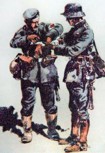 Sanitäter behandelt einen verwundeten Offizier an der Westfront von E. (after) Dobrich