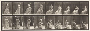 Tafel 240. Sitzen und mit einem Fächer Flirten von Eadweard Muybridge