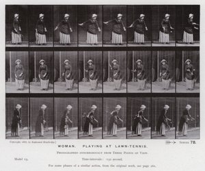 Die menschliche Figur in Bewegung: Frau, spielt Tennis von Eadweard Muybridge