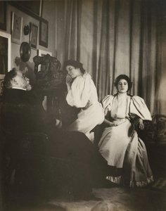 [Selbstporträt mit Christine und Yvonne Lerolle], wahrscheinlich 1895-96