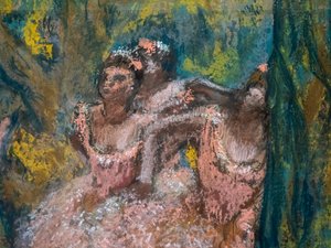 Drei Tänzerinnen in lachsfarbenen Röcken (Detail). 1904-1906. Pastell auf Marouflepapier auf Karton. von Edgar Degas