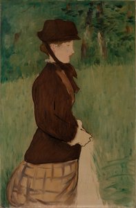 Junge Frau im Garten