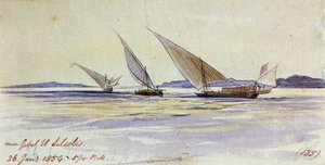 Drei traditionelle ägyptische Transportschiffe, segelnd auf dem Nil, in der Nähe von Gebel el-Silsila oder Gebel Silsileh (Ägypten)
