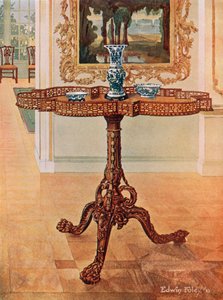 Galerietisch mit geformtem Zierband--Chippendale-Schule von Edwin John Foley