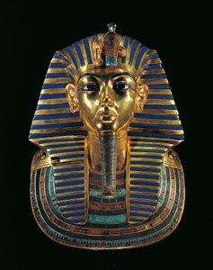 Goldene Totenmaske des Tutanchamun (1347/1338 v. Chr.) mit Lapislazuli, Obsidian und Türkis eingelegt