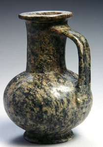Krug, Neues Reich, ca. 1479-1353 v. Chr. (grüne Serpentin)