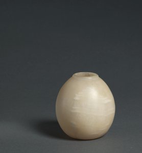 Gefäß in Form eines Straußeneis, Neues Reich, ca. 1540-1296 v. Chr. von Egyptian 18th Dynasty
