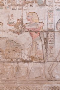 Wandreliefs, große Hypostylhalle, Karnak-Tempelkomplex, Luxor, Ägypten von Egyptian 18th Dynasty