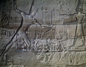 Libysche Gefangene, Relief, Außenwand der Großen Hypostylhalle, Tempel des Amun, Karnak-Tempelkomplex (Unesco-Welterbeliste) von Egyptian 19th Dynasty