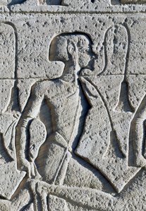 Relief, das einen Gefangenen aus der Schlacht von Kadesch darstellt, Detail (Fassade des Großen Tempels von Ramses II, Abu Simbel) von Egyptian 19th Dynasty