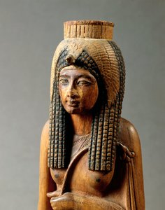 Holzstatue von Ahmes Nefertari, Frau von Amenhotep I, Detail, die Büste, Neues Reich, Dynastie XIX von Egyptian 19th Dynasty
