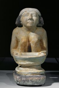 Frau mit Sieb. Aus Gizeh, Mastaba von Djacha. Mitte von Egyptian 5th Dynasty