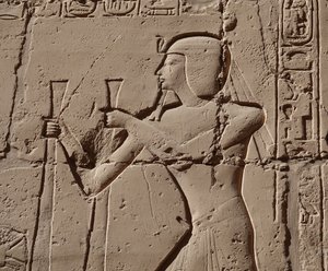 Pharao mit einer Kobra, Luxor-Tempel
