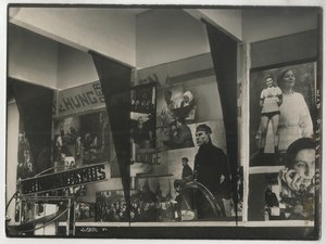 Innenraum des sowjetischen Pavillons auf der Internationalen Presseausstellung, Köln von Eliezer Markowich Lissitzky