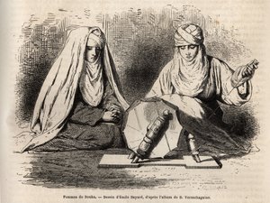 Frauen von Buchara (Usbekistan), bei der Arbeit am Spinnrad, Gravur nach einer Zeichnung von Emile Bayard, Illustration der Reise von Basile Vereschaguine nach Zentralasien 1867-1868, veröffentlicht in „Le tour du monde“ 1873, herausgegeben von Edouard Cha von Emile Antoine Bayard