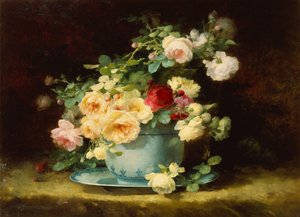 Rosen in einer blau-weißen Porzellanschale von Emilie Vouga