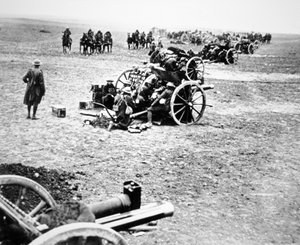 Britische 18-Pfünder-Feldgeschütze im Einsatz an der Westfront von English Photographer