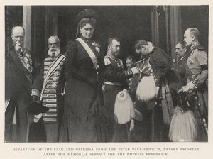 Abreise des Zaren und der Zarin von der Peter-Paul-Kirche, Newski-Prospekt, nach dem Gedenkgottesdienst für die Kaiserin Friedrich