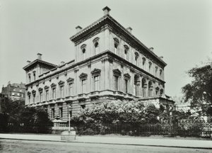 Dorchester House, Park Lane, Westminster LB, 1896 von English Photographer