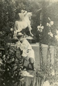 G. F. Watts im Garten des Little Holland House, Melbury Road, Kensington