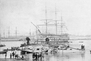 HMS Victory im Hafen von Portsmouth, ca. 1870 von English Photographer