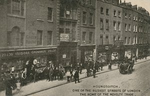 Houndsditch, eine der belebtesten Straßen Londons, das Zuhause des Neuheitengeschäfts, London von English Photographer