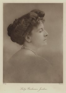 Lady Buchanan Jardine (s/w Foto) von English Photographer