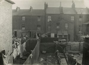 London, Rückseiten von Häusern von English Photographer