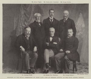 Mitglieder der königlichen Kommission zu den irischen Landgesetzen, die derzeit im Four Courts, Dublin, tagen