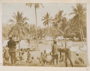 Männer, die während der Ostafrika-Kampagne für die Briten dienten von English Photographer
